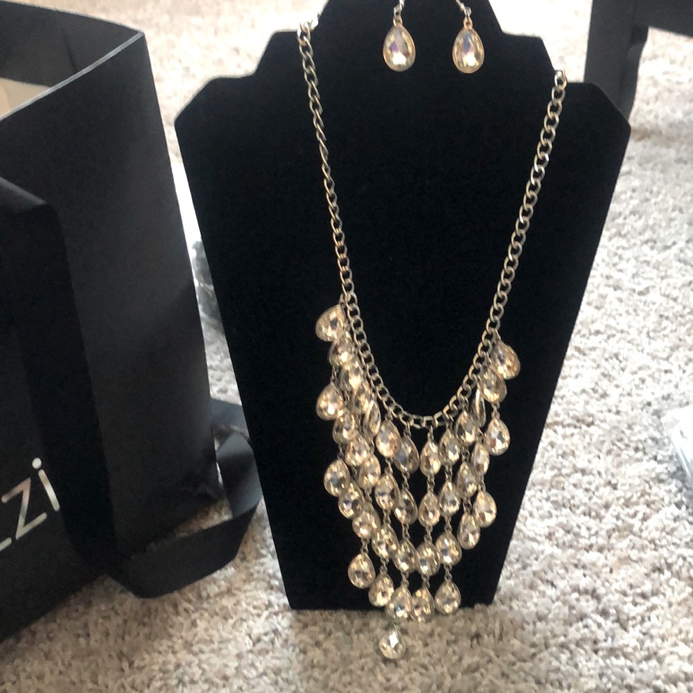 Paparazzi Zi Shanae Necklace Set